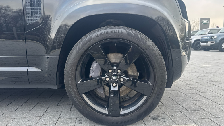 Land Rover Defender 3.0 D250 X-Dynamic SE 110 5dr Auto Diesel Estate